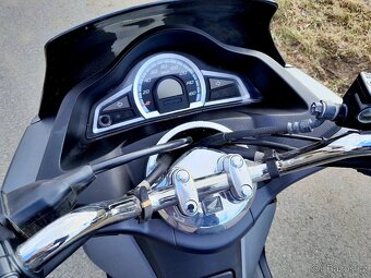 Honda PCX 125, LED model - 6