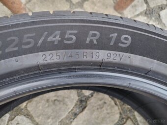 225/45/19 letni pneu MICHELIN 225/45 R19 - 6