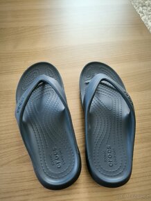 Dětské pantofle/žabky originál CROCS, velikost J1, nové - 6