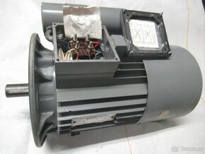 NEPOUŽITÝ přírubový elektromotor 230V.1,1kw-2830ot.min. - 6