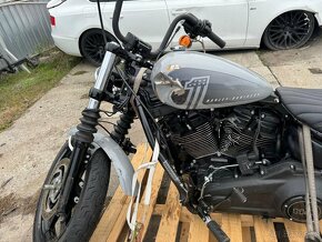 Harley Davidson FXBBS STREET BOB 114 rv:2024/5 silná havárie - 6