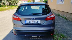 Ford Focus 1,6i combi 2012 - 6