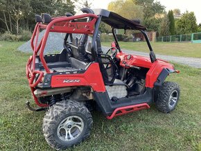 Polaris RZR 800,najeto 325Mh a 6398km - 6