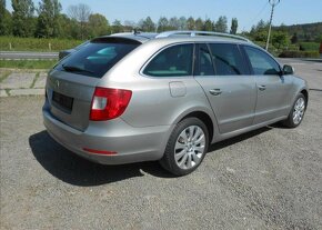 Škoda Superb 2,0 TDI CR 103kW Elegance nafta automat - 6