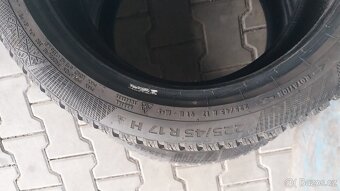 Prodám 2 x zimní pneu Continental 225/45/17 - 6