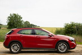 Mercedes-Benz GLA 200 d - 6