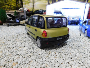 model auta Fiat Multipla Otto mobile 1:18 - 6