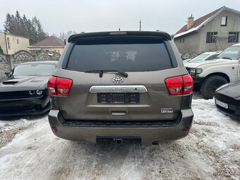 2014 Toyota Sequoia Limited 5,7 V8 4x4 7-miestna - 6