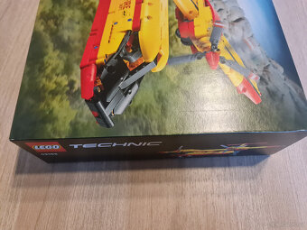 LEGO® Technic 42152 Hasičský letoun - 6