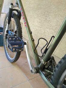 TREK 930 Singletrack USA Made, Rock Shox vidlice - 6