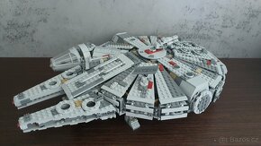 LEGO Star Wars 75105 Millennium Falcon - 6