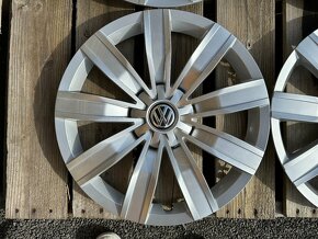 Originální poklice kryty kol VW 17" (5NA601147A) - 6