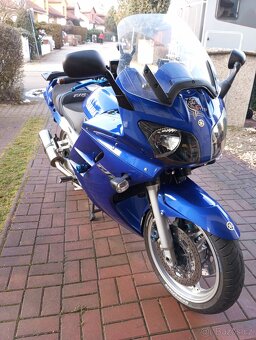 YAMAHA FJR1300 - 6