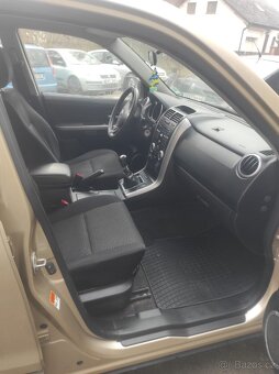 Suzuki Grand Vitara 2.0 4x4 benzín - 6