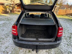 Skoda octavia 2,0TDI 103KW combi 4x4 digi klima zaves 2T - 6