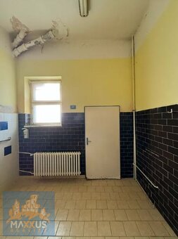 Podnájem skladového prostoru (30 m2), ul. Chittussiho, Praha - 6