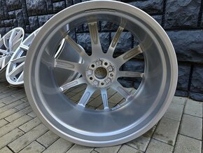 5x112 R22 Audi RSQ8 Audi sport - 6