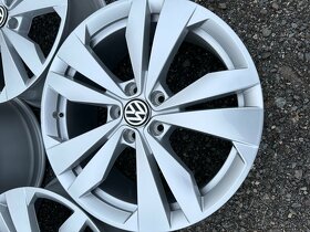 NOVÁ ORIGINÁLNÍ SADA 5x112 VOLKSWAGEN - 6