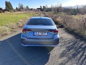 Toyota Corolla 1,8 Hybrid 2021 - 6