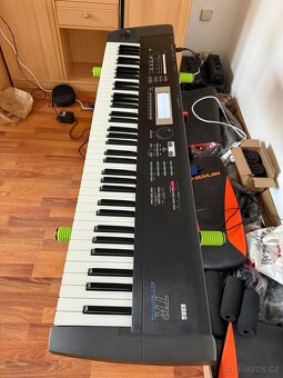 Korg TR76 - 6