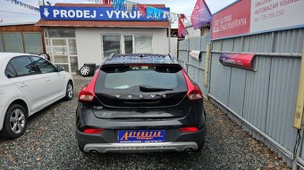 VOLVO V40 2.0 D3 150 SUMM CROSS COUNTRY - 6