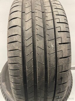 Pirelli 245 45 r19 - 6