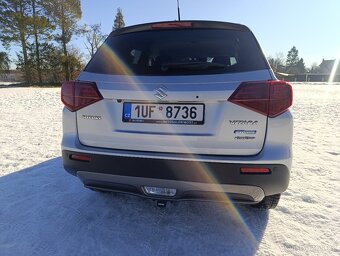 SUZUKI Vitara ELEG 4x4 1.4 BJet 95 kW mild-hybrid 11/2021 CZ - 6