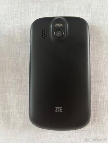 ZTE Racer II mobil včetně nabíječky - 6