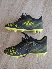 Prodám zánovní kopačky Umbro Accure II FG v.33 JNR - 6