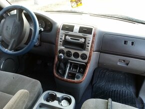 Kia Carnival 2,9 CRDI - 6