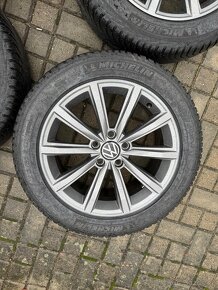 ORIGINÁL Alu Volkswagen London R17, 5x112 - ZIMNÍ - 6