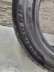 4x 205/60R16 Pirelli Sottozero 3 99% vzorku - 6