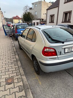 Renault Mégane 1.4 16v 70kw 2002 benzin - 6