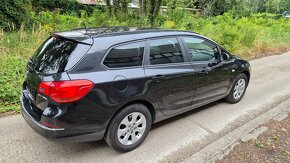 Opel Astra combi 1.6CDTi - 6