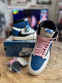 Jordan 1 Retro High OG SP Fragment x Travis Scott - 6