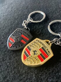 Porsche kvalitní přívěsek, klíčenka 4 druhy . - 6