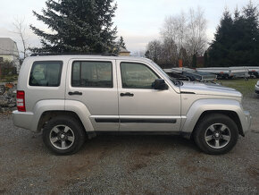 Jeep Cherokee 2.8 CRD 130kW, 4x4 MANUÁL, NOVÁ STK - 6