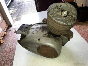 motor na ČZ 125 - 6