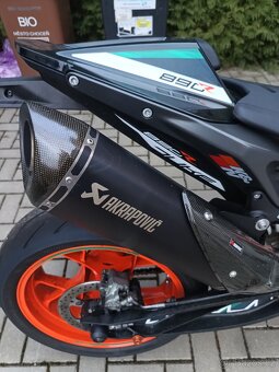 KTM 890 Duke R - 6