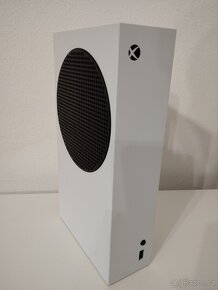 Xbox Series S + 12 her pro holky - 6