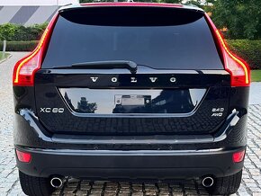 Volvo XC60 2.4D 4x4 120KW 5.VÁLEC MANUÁL 1.MAJITEL SENZORY - 6