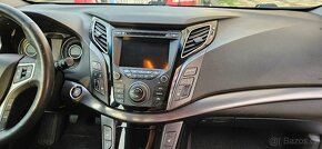 Hyundai i40, 126 tis. km, 1685 cm2, 100kW, 2/2012 - 6