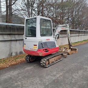 Minibagr Takeuchi TB228 - 6