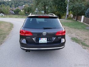 VW Passat B7 2.0TDi Highline 4x4 Panoráma - 6