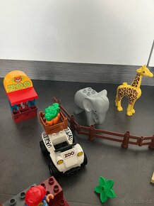 Lego Duplo 5634 Krmení v ZOO - 6