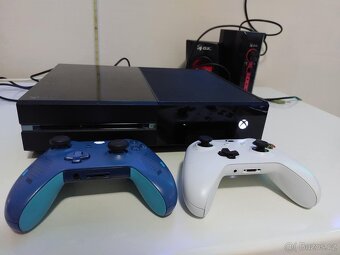 PRODAM XBOX ONE + 2 X OVLADAC - 6