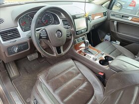 VW Touareg V8 4.2 TDI - možná výměna za 7-9 míst - 6