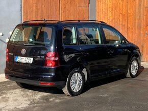 VOLKSWAGEN TOURAN 2,0 TDi DSG - 6