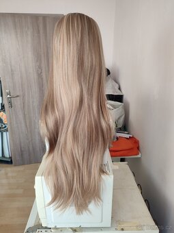 Nová dlouhá melírovaná blond Lacefront paruka - 6