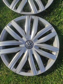 Sada 4 kusů poklic Volkswagen (16") - 6